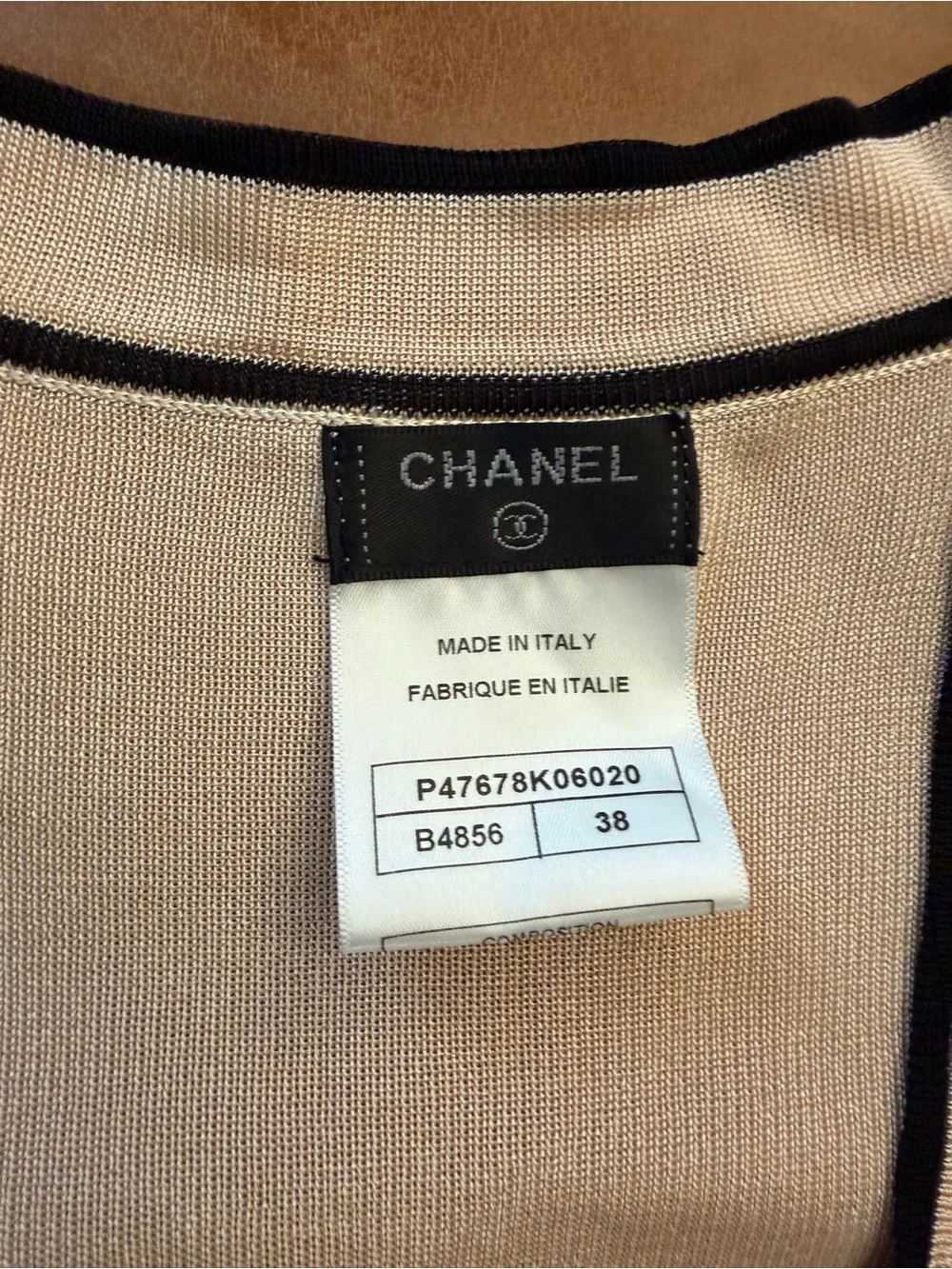 CHANEL Cream Sleeveless V-Neck Knit Tank with Black Trim viscose FR 38
